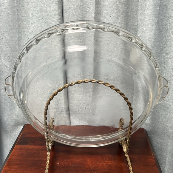 Pyrex Pie Plate #229 Clear Glass Deep Dish 24 cm 9.5” Scalloped Fluted Edge USA - Picture 2 of 9